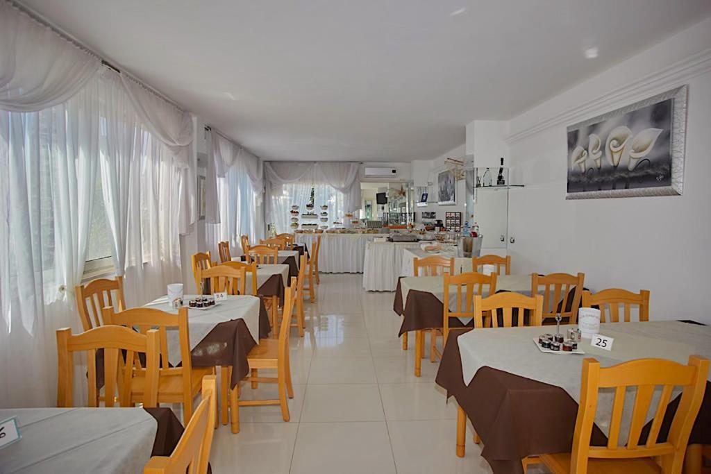 B&B Ala Marina Peschici Exteriör bild