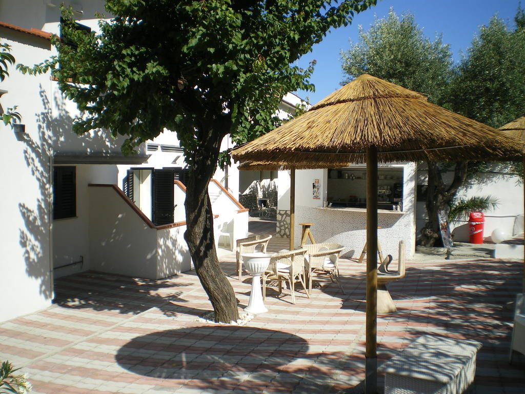 B&B Ala Marina Peschici Exteriör bild