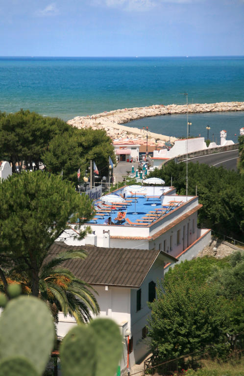 B&B Ala Marina Peschici Exteriör bild